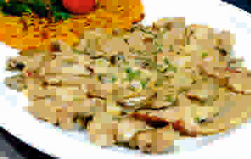 Мясо с грибами в сливочном соусе (200гр)